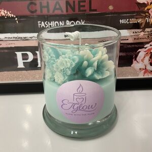 🕯️🌸🦋NIB Tiffany Blue Floral Scented Candle